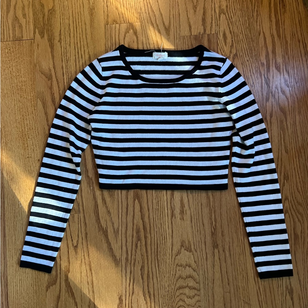 Cropped Stripped Long Sleeve Sweater
